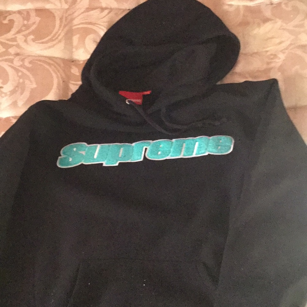 ❌SOLD❌ Supreme Chenille Sweatshirt